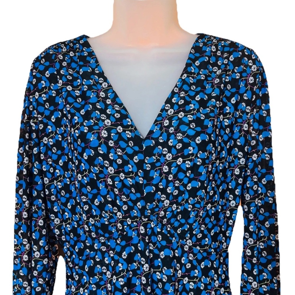 CAbi The Ten Dress #5772 Size M Blue Floral Mesh Long Sleeve Lightweight - Picture 3 of 13